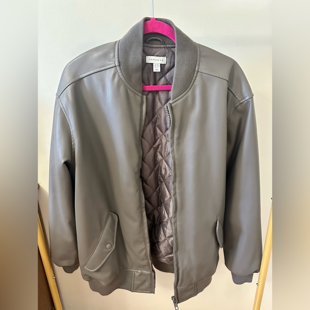 Topshop ASOS Taupe Super Oversized Leather Bomber Fall/Winter Jacket in Size XS
